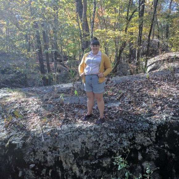 Meet your Posher, Rebecca - Picture 6 of 6